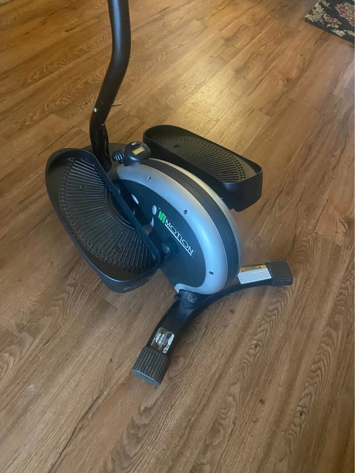 I-Motion Compact Elliptical with Removable Handle - photo 3