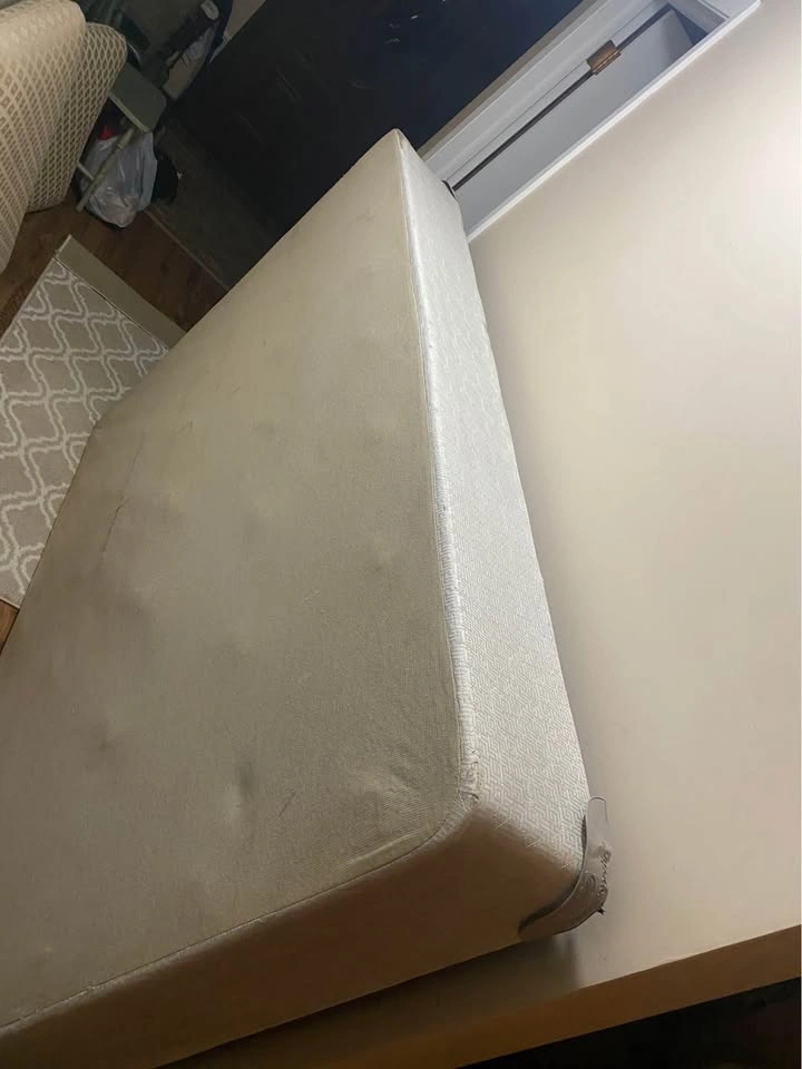 Full Size Box spring - photo 2