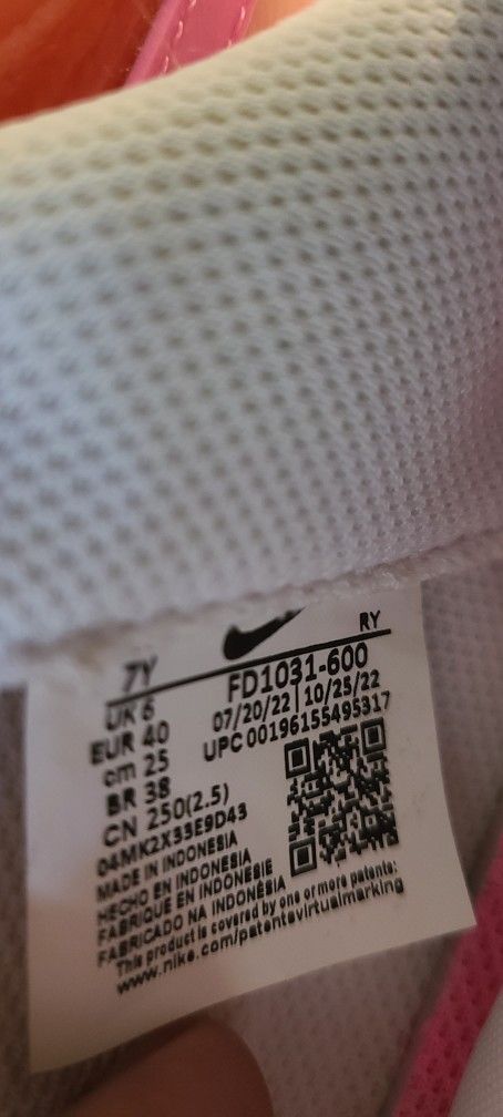 Nike Air Force 1 Valentine's Day White/Pink Hearts Big Kids SZ 7 - photo 5