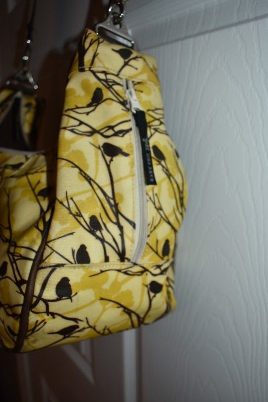Petunia Pickle Bottom Diaper Bag Clutch Yellow & Brown Tree Desi - photo 5