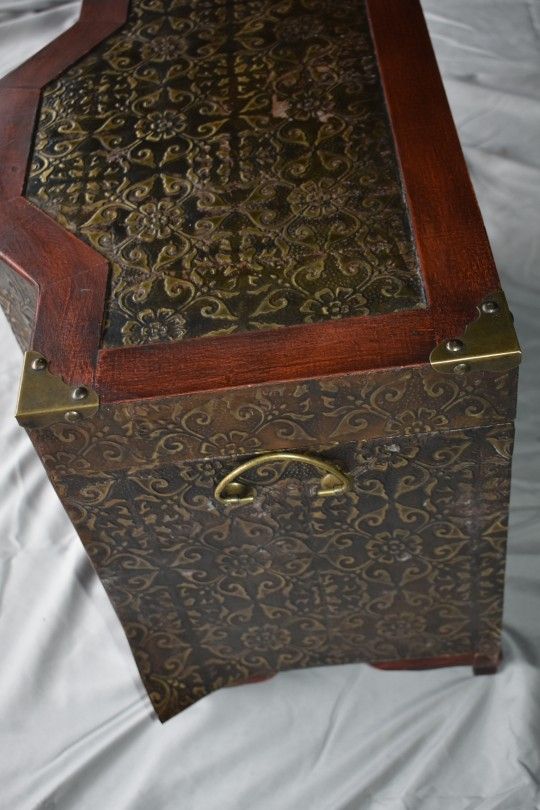 Antique Wooden Chest With A Chest Inside - photo 3
