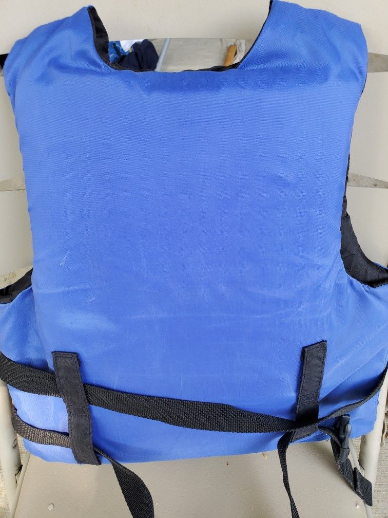 Bass Pro Blue Youth Life Jacket - photo 2