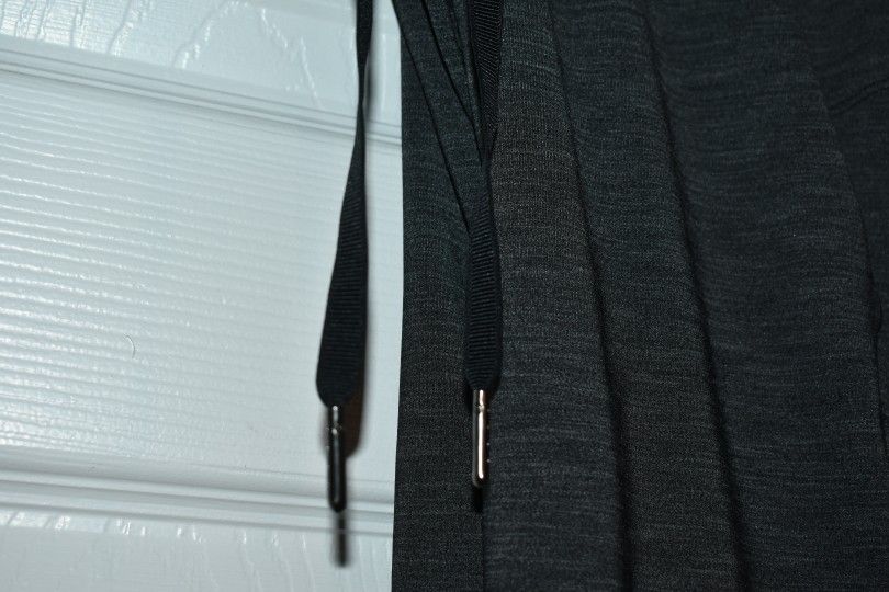 Lululemon Woman Gray Pants SZ 10 - photo 3