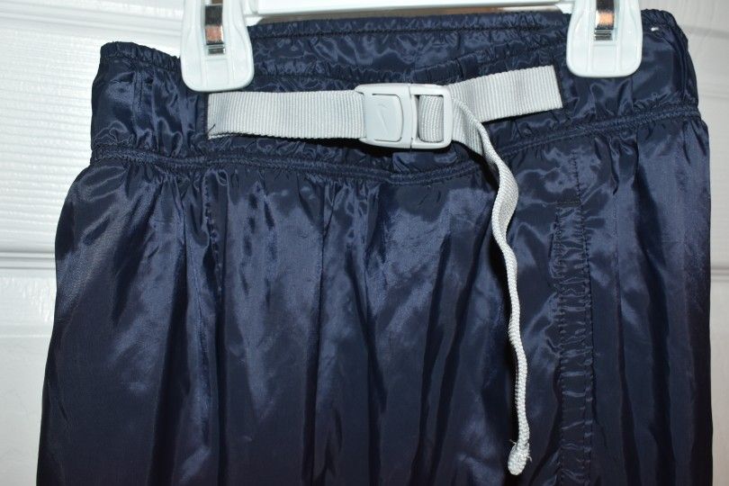 Nike Woman Blue Black Windbreaker Pants SZ L - photo 2