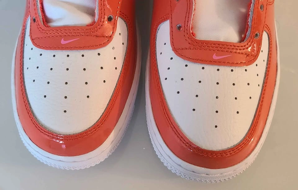 Nike Air Force 1 Valentine's Day White/Pink Hearts Big Kids SZ 7 - photo 4