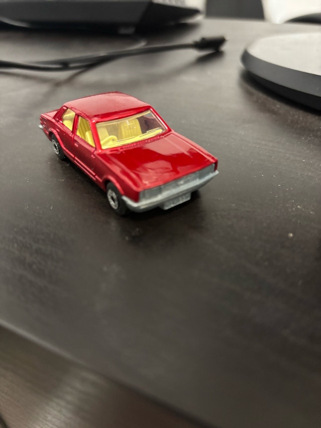 Matchbox Superfast no 55 1975 Ford Cortina Taunus - photo 2