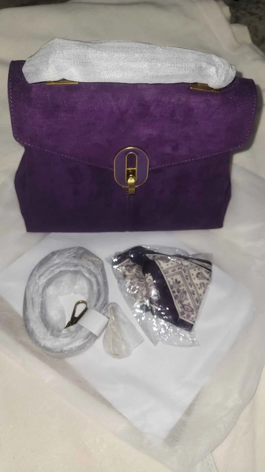 Handbag for Work, Travel, and Daily Use - photo 4