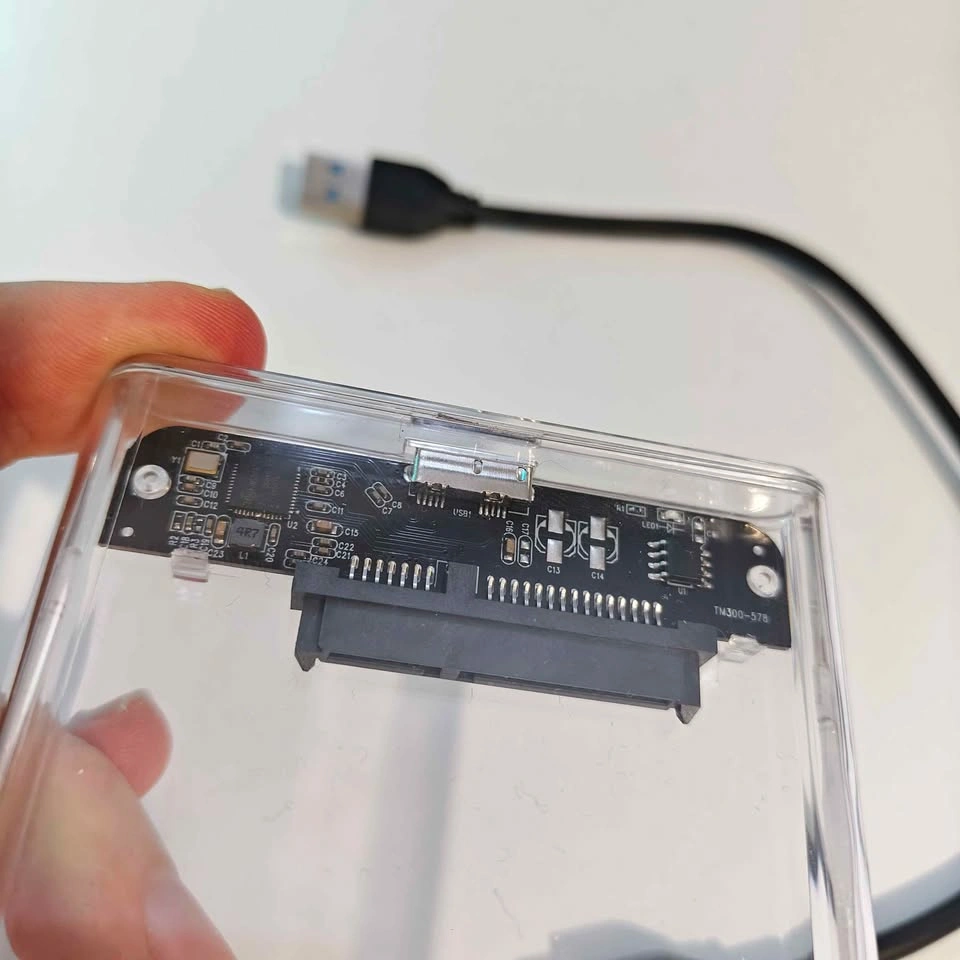 2.5" SATA to USB 3.0 External HDD/SSD Enclosure - photo 2