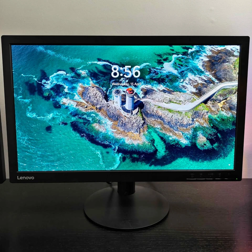 Clean Dual Monitors Setup for a Great Price 🔥 - photo 2