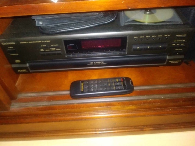 A1 Technics 5-CD Changer