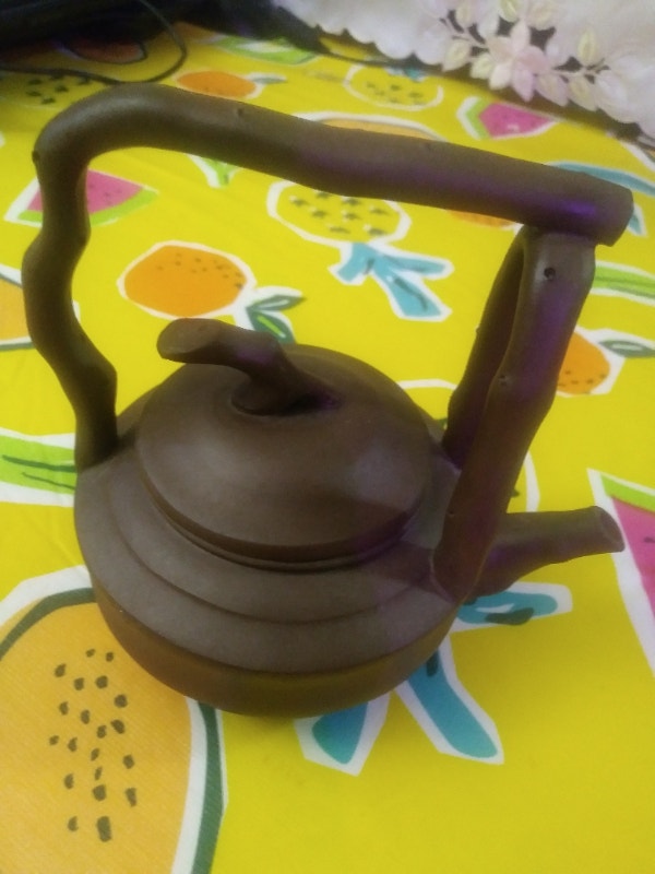 Hong Zhimei Handle Beam Stone Flat Yixang Clay Teapot