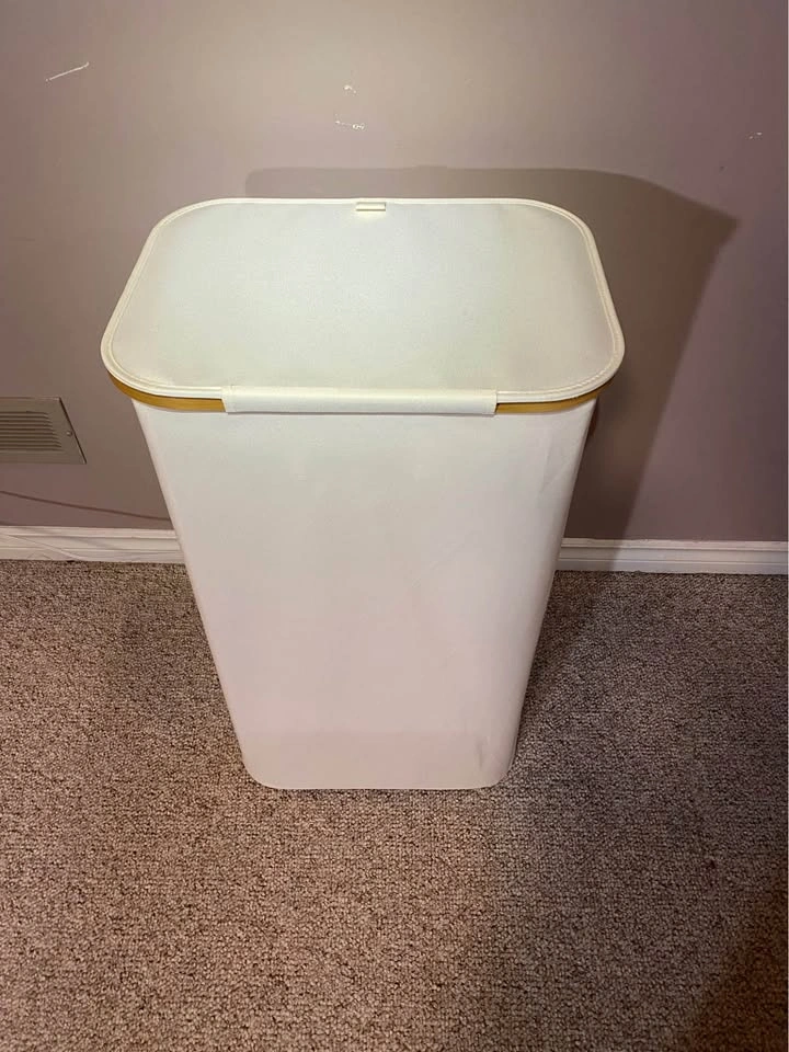 White Laundry Hamper - photo 5