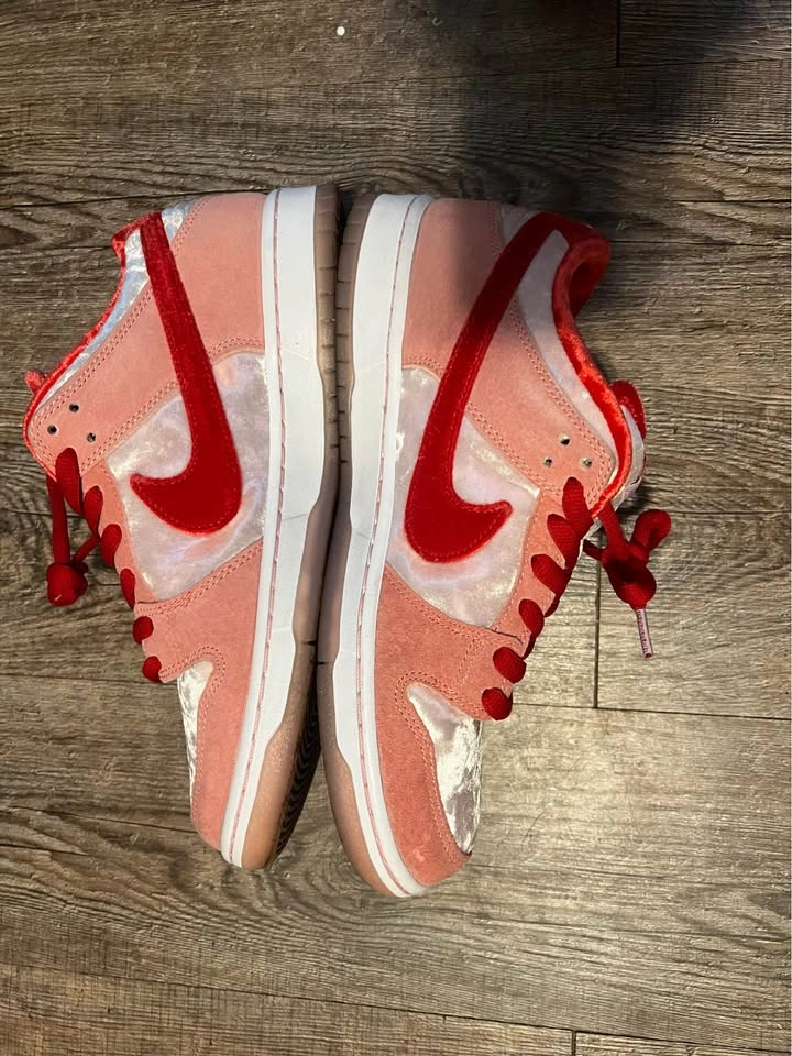 Nike SB Dunk Strange Love Size 9 - photo 2