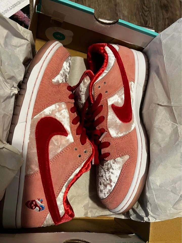 Nike SB Dunk Strange Love Size 9 - photo 4