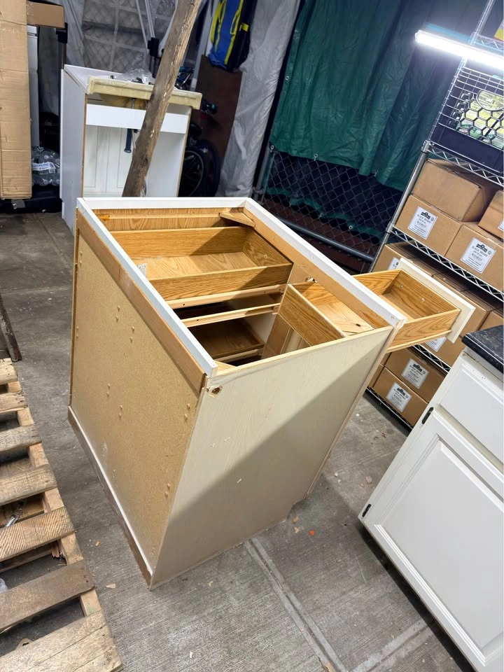 Cabinets on sale - photo 3