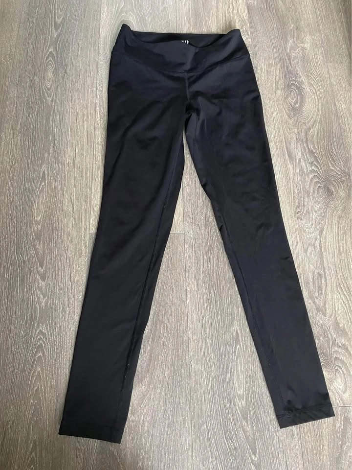 Aritzia Parklife Leggings - Size Small - photo 2