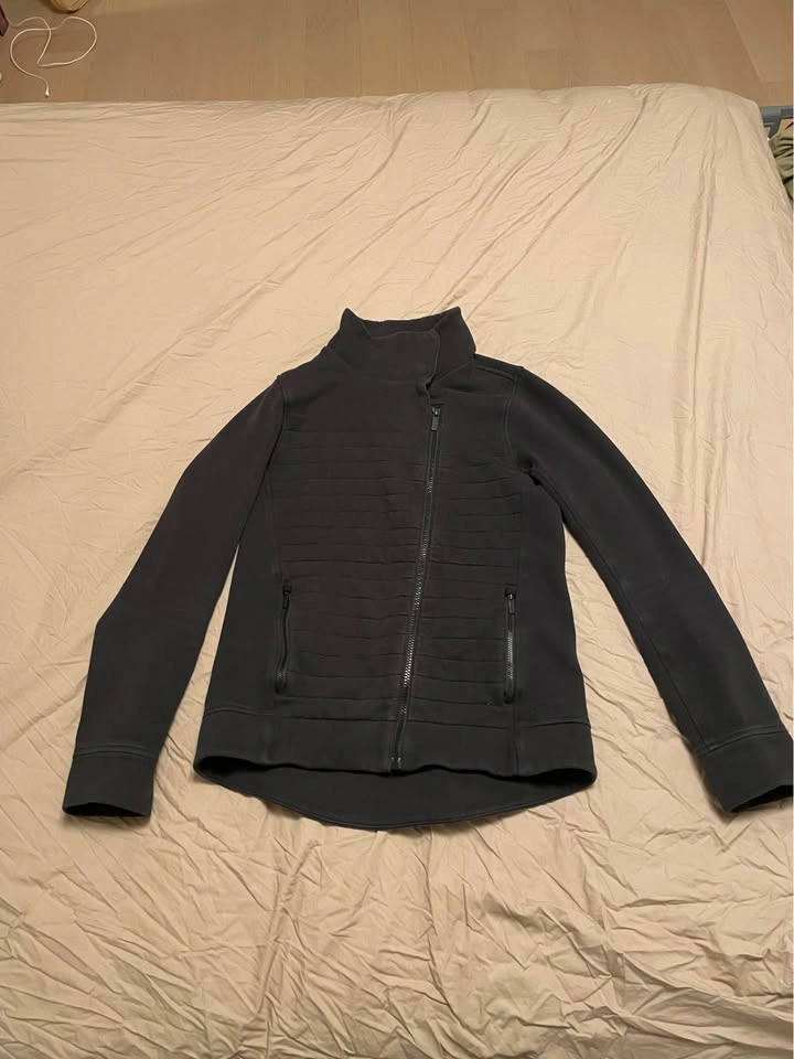 Lululemon Fleece Be True Zip Up - Size 4 - photo 4