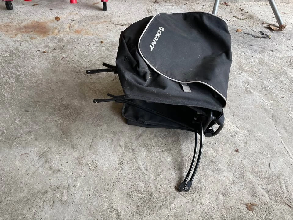Giant Bike Saddle Bags - photo 3