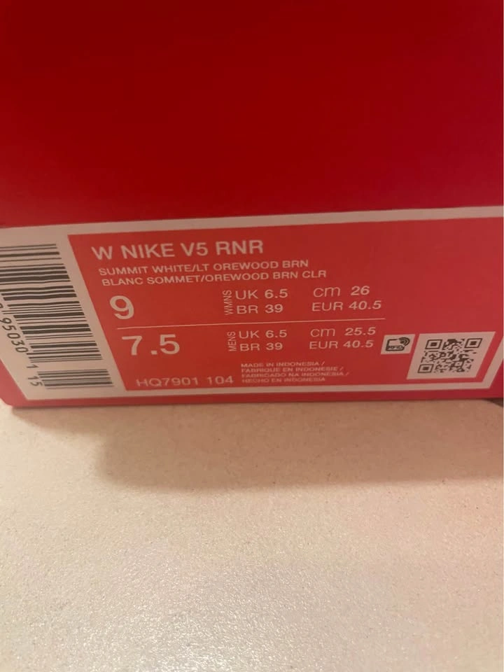 Nike V5 RNR size 9 women’s - photo 3