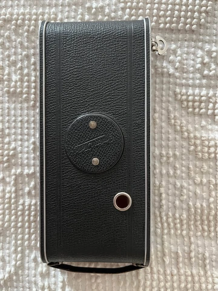 Kodak Brownie Camera (collectors item) - photo 2