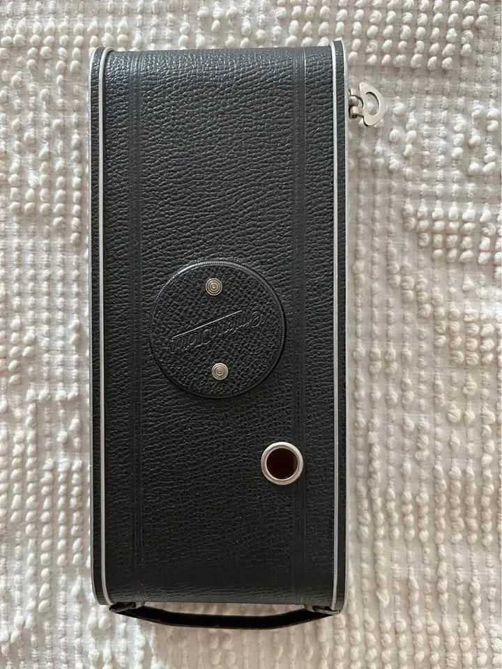 Kodak Brownie Camera (collectors item) - photo 2