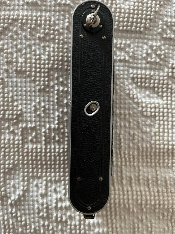 Kodak Brownie Camera (collectors item) - photo 3