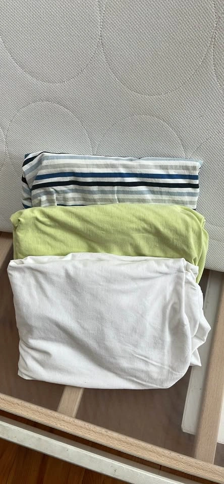 Crib and mattress set with 3 fitted sheets - photo 4