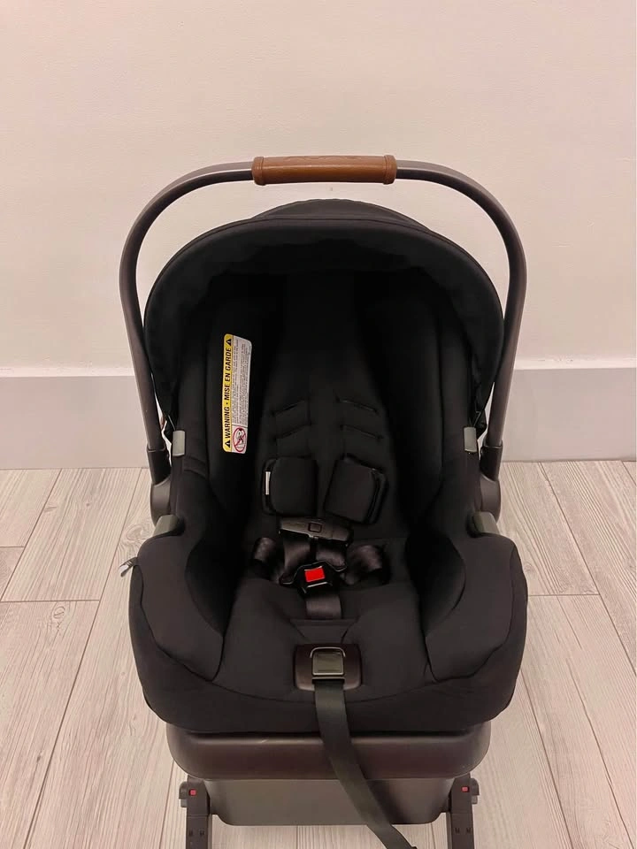 NUNA PIPA Bucket Seat and Base and Box - photo 2