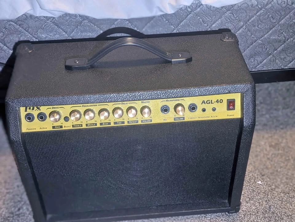 LYX Pro 40w Agl40 Guitar Amp