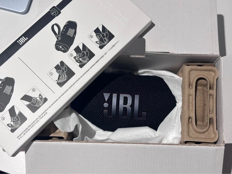JBL Charge 6 Portable Waterproof Bluetooth Speaker - Black - photo 3