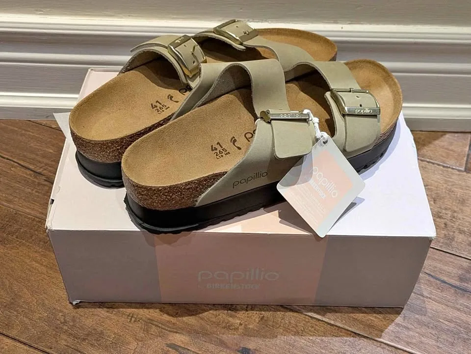 BNIB Birkenstock Papillio Arizona Platform sandals thumbnail