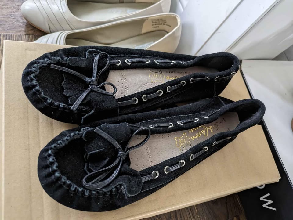Brand new *real* leather flats for women, shoes - photo 2