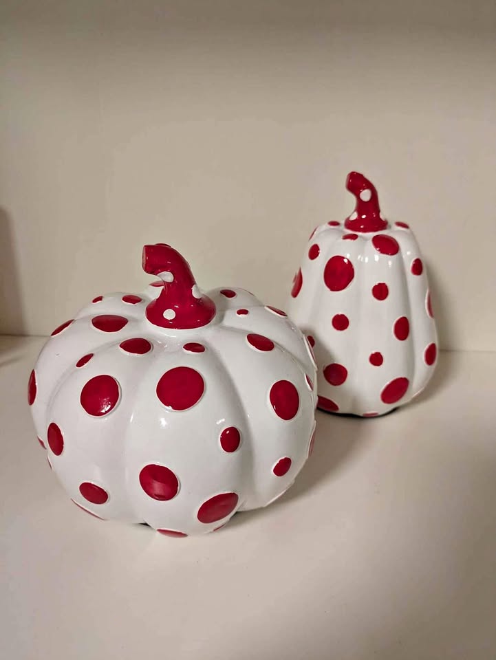 Decorative Kusama Pumpkins, Resin high quality