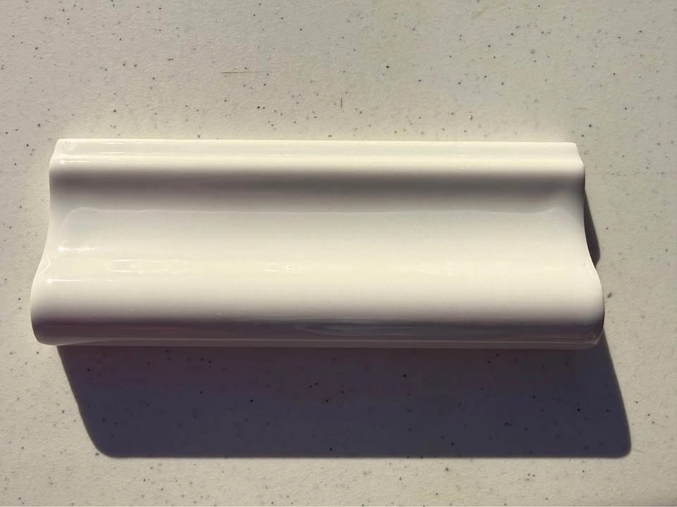 8 Piece Glossy Chair Rail - 2x6 Each - photo 3