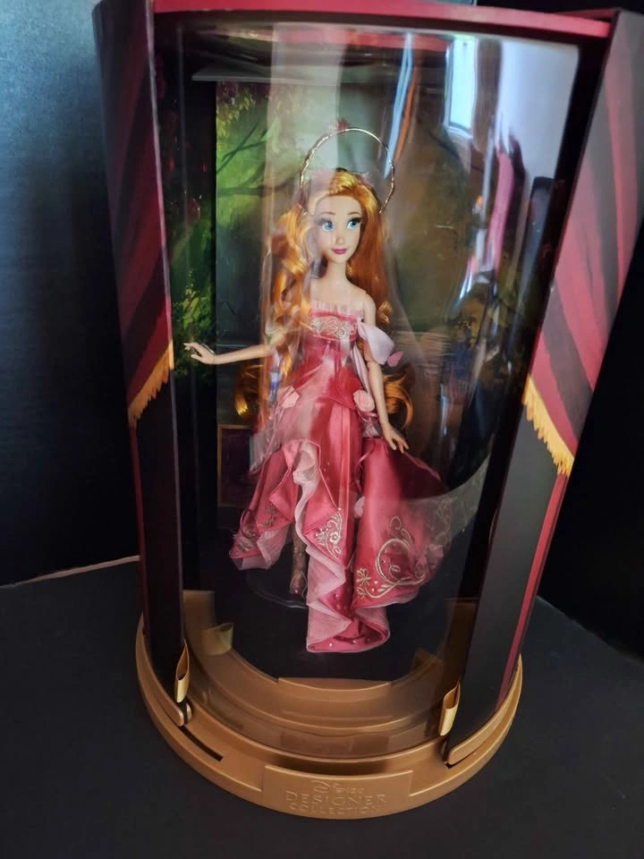 Giselle Limited Edition Doll–Enchanted–Disney Designer Collectio - photo 2