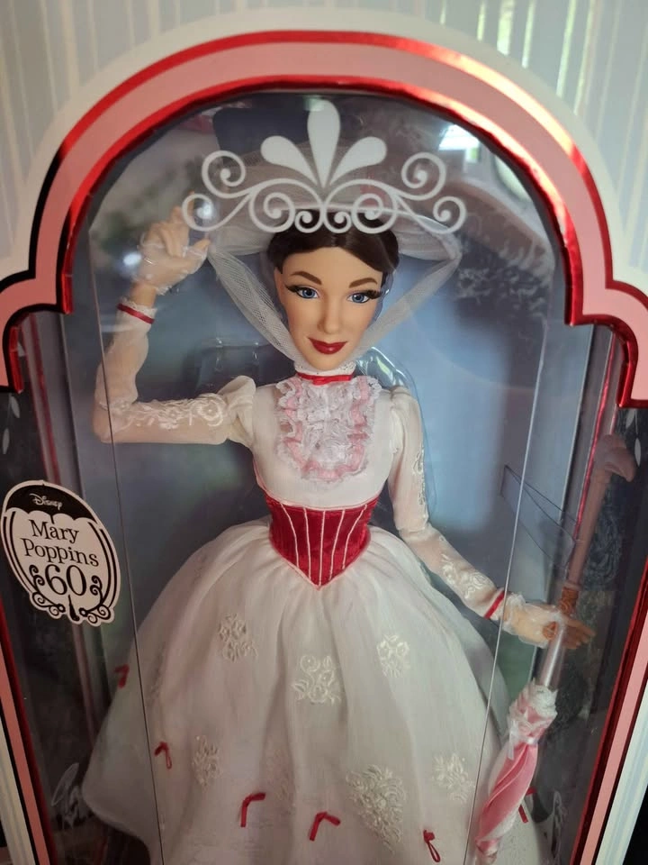 2025 Disney Mary Poppins 60th Anniversary Doll - photo 2