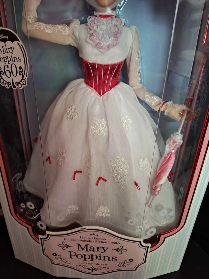 2025 Disney Mary Poppins 60th Anniversary Doll - photo 3