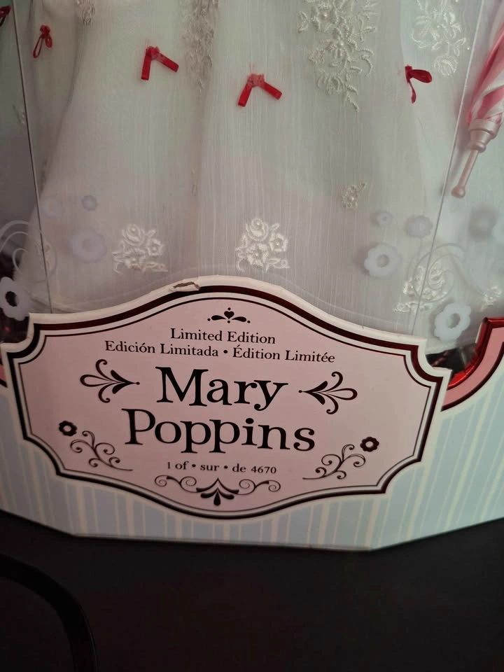 2025 Disney Mary Poppins 60th Anniversary Doll - photo 4