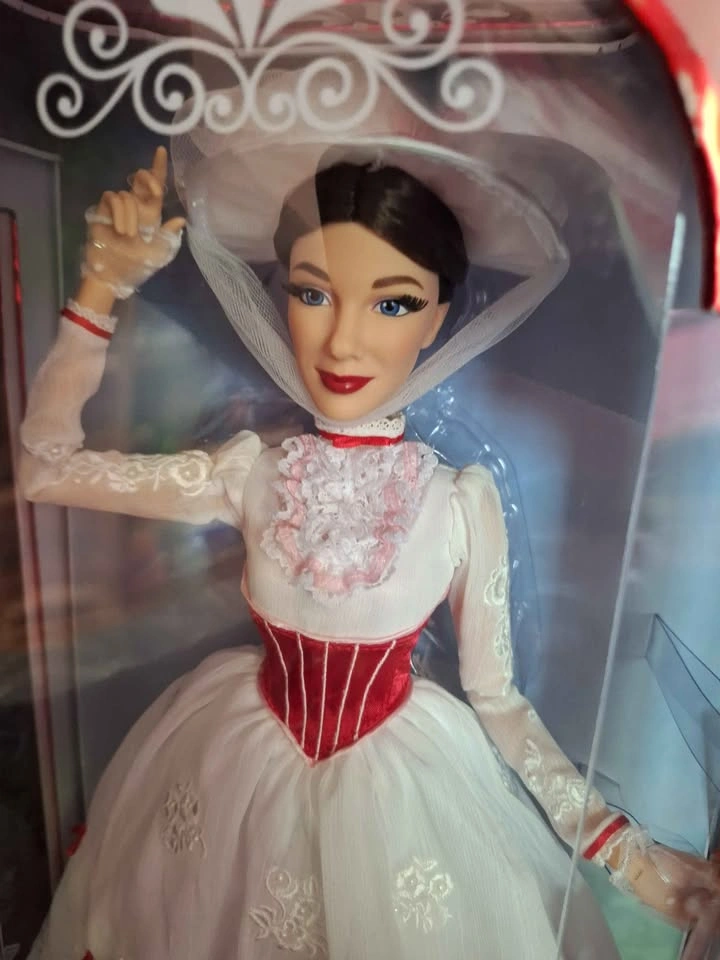 2025 Disney Mary Poppins 60th Anniversary Doll - photo 5