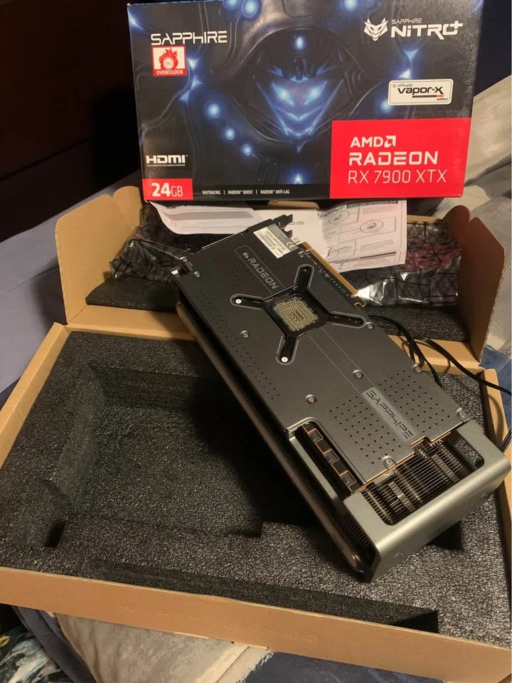Sapphire NITRO+ RX 7900 XTX 24GB - $1700 FIRM - photo 3