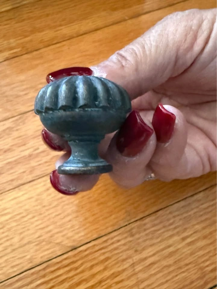 10 Pack Aged Bronze Fluted Cabinet Knobs - Richelieu BP16830135 - photo 4