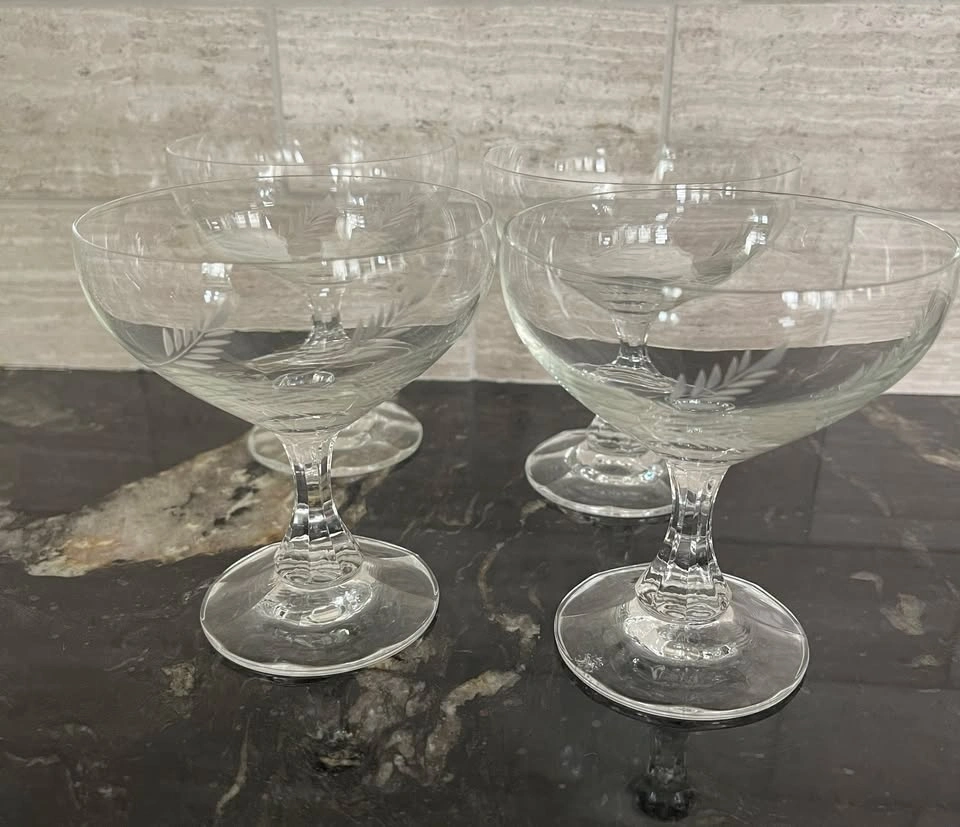 Czechoslovakian Crystal Stemware Set – 15 Pieces – Vintage Europ - photo 2