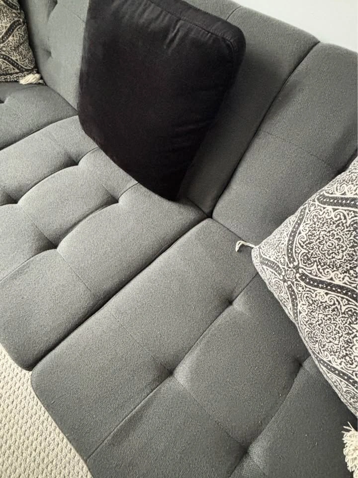 Structube sofa - must go soon - photo 2