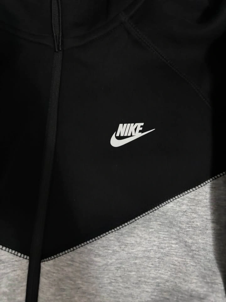 Gray and black Nike tech tracksuit - photo 5