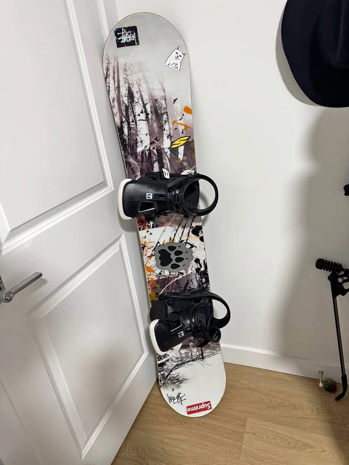 Lamar Realm 157 Snowboard w/ Burton Bindings