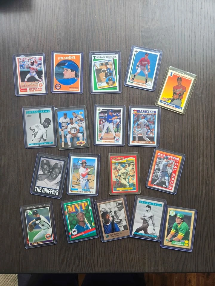 Small Sports Card Collection - 1600 Cards - photo 4