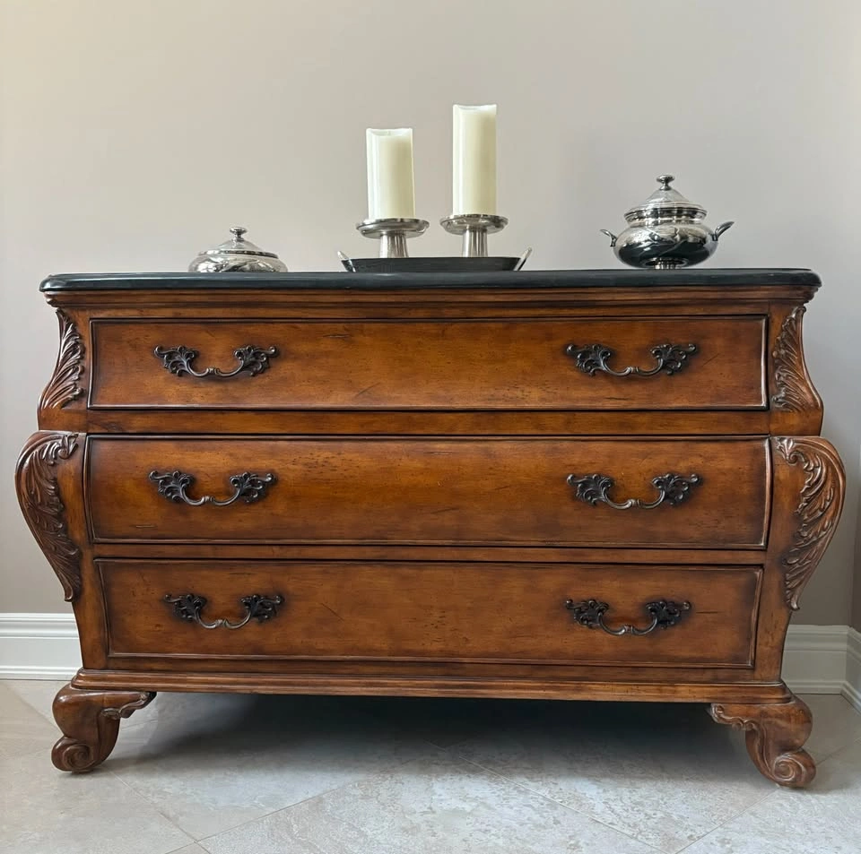 Hooker Furniture French Chest – Solid Wood – Designer Piece – PE - photo 4