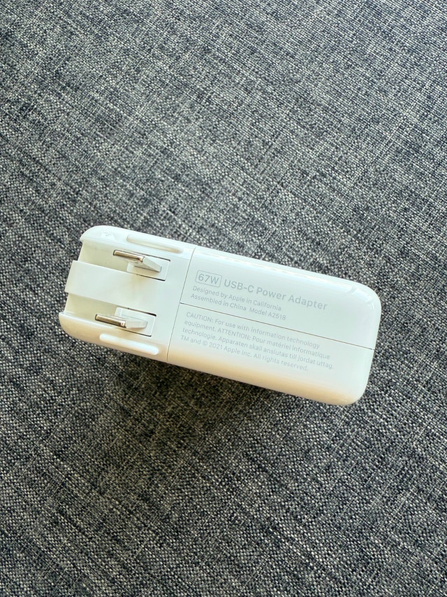 Apple 67W USB-C Power Adapter - photo 3