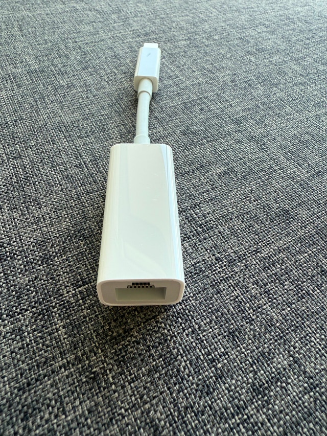 Apple Thunderbolt to Gigabit Ethernet Adapter – Open Box - photo 3