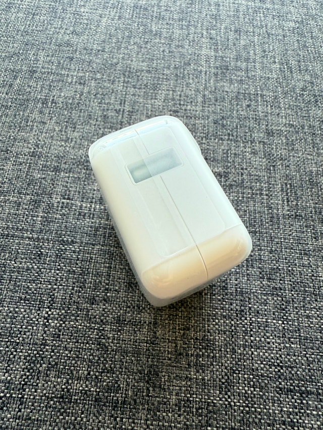 Apple 12W USB Power Adapter – Brand New - photo 3